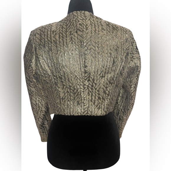 Cropped Gold Jacket - Picture 2 of 3